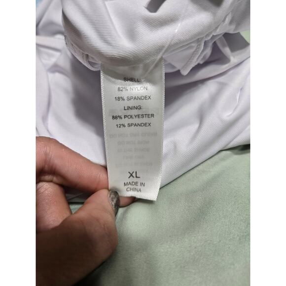 Walkonbeach xl women's light blue polka dot one piece swimsuit new with tags - Picture 6 of 8